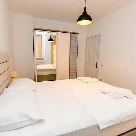 Leo Bodrum يالِكافاك
